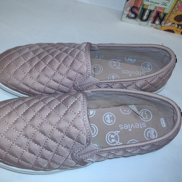 Stevies SHOES - Picture 2 of 3